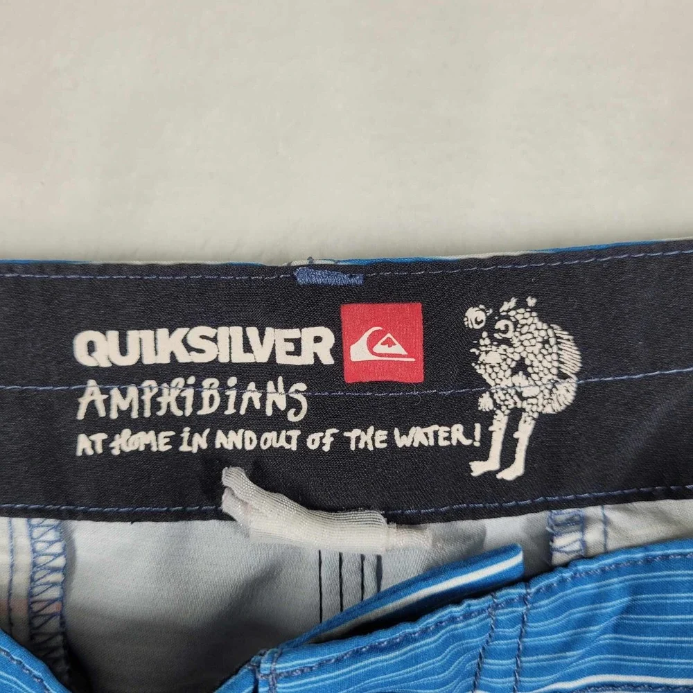 Quiksilver Amphibian Board Shorts Men's 36 Blue Striped‎ Swim Pool Beach
